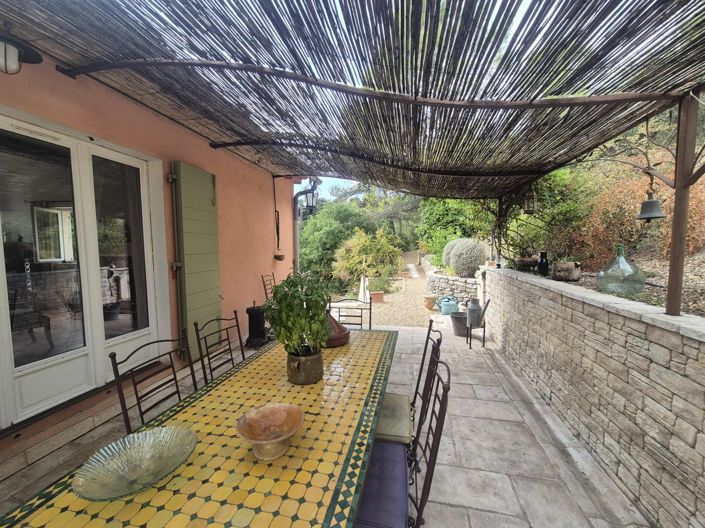 Image No.8-2 Bed House for sale