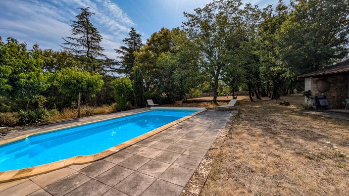Image No.14-6 Bed House for sale