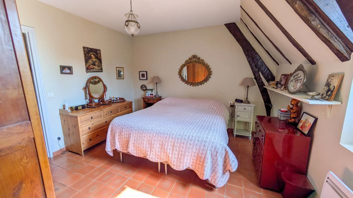 Image No.3-6 Bed House for sale