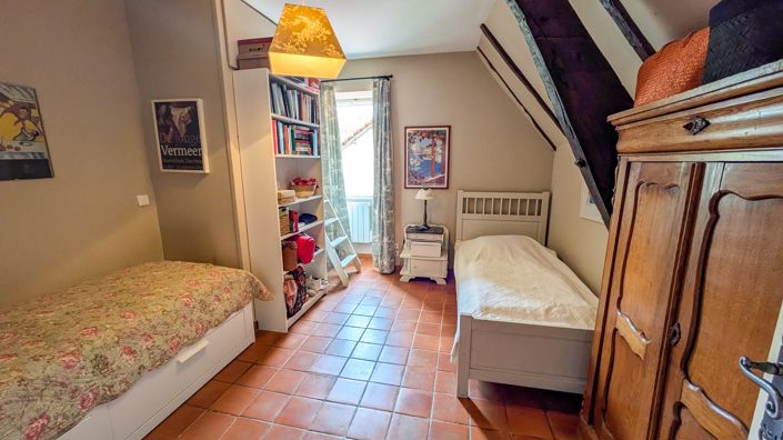 Image No.5-6 Bed House for sale