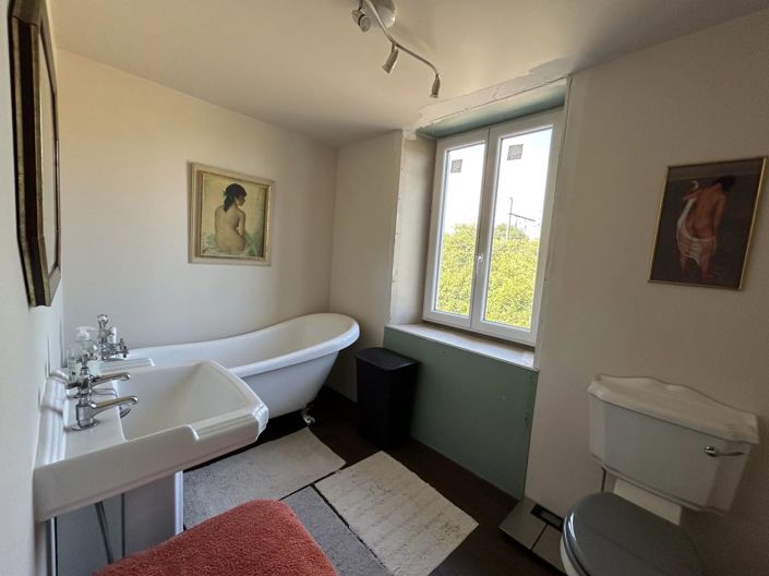 Image No.14-3 Bed Village House for sale