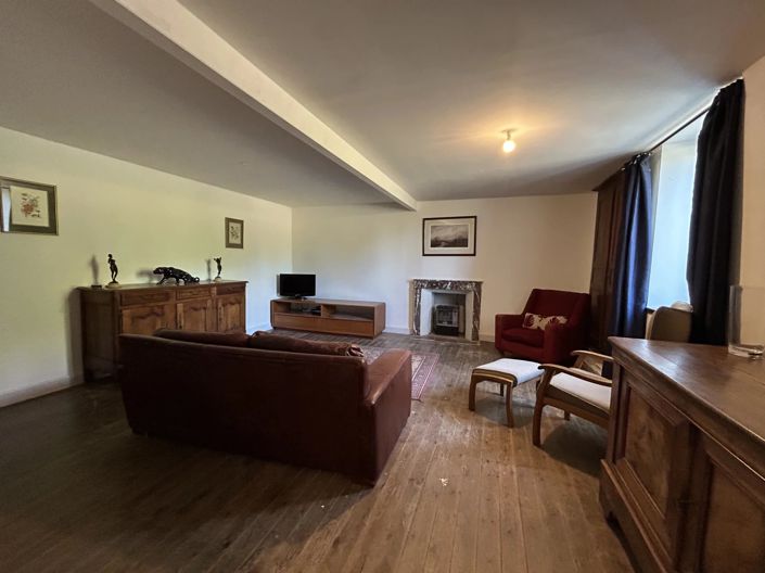 Image No.4-3 Bed Village House for sale