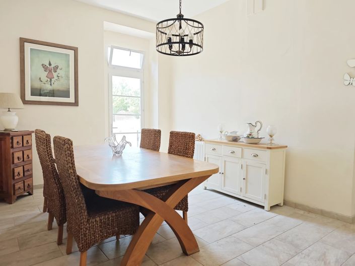 Image No.5-5 Bed House for sale