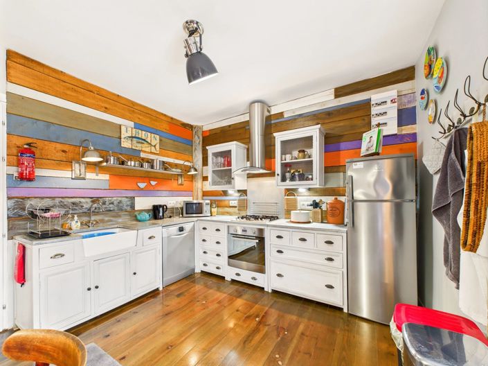 Image No.7-5 Bed Village House for sale