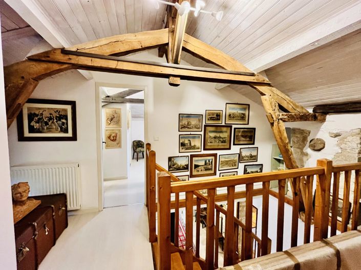 Image No.11-5 Bed House for sale