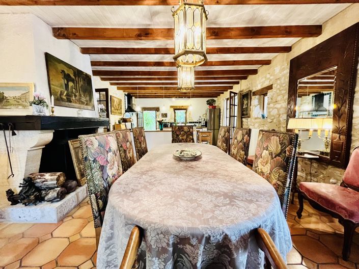 Image No.6-5 Bed House for sale