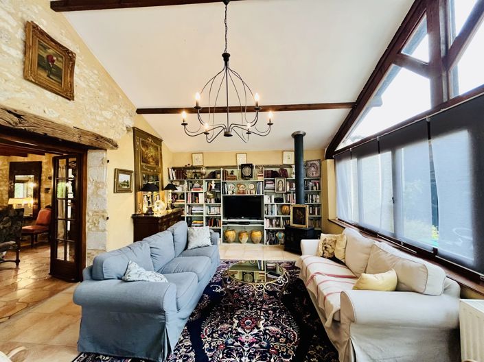 Image No.4-5 Bed House for sale