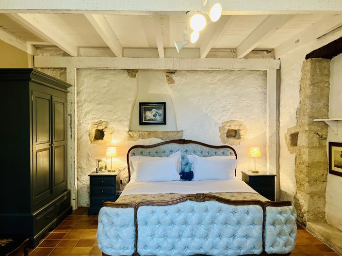 Image No.8-5 Bed House for sale