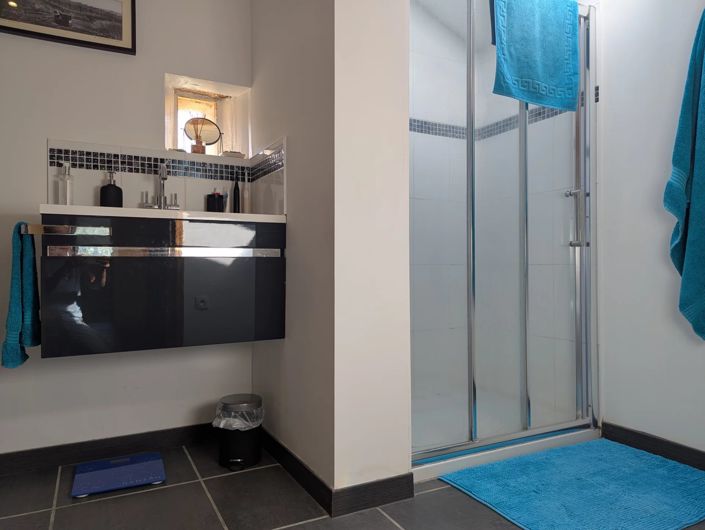 Image No.15-3 Bed Village House for sale