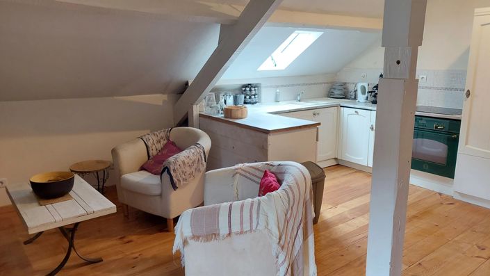 Image No.14-6 Bed Commercial for sale