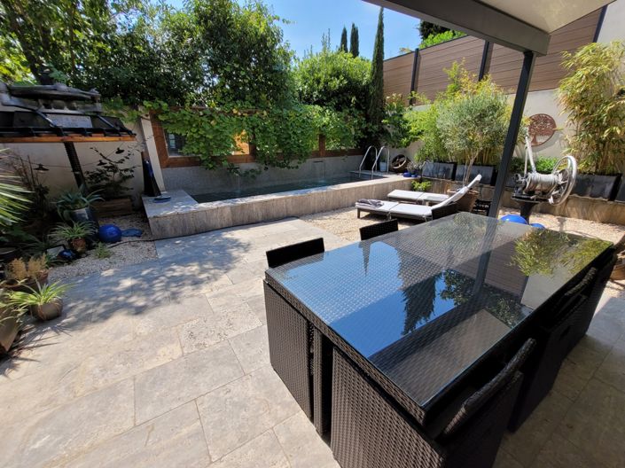 Image No.8-3 Bed House for sale