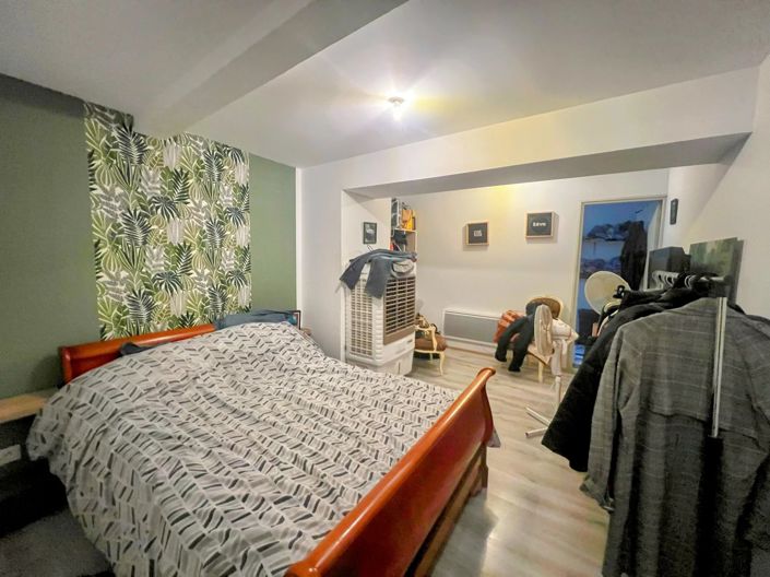 Image No.6-2 Bed House for sale