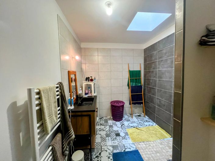 Image No.7-2 Bed House for sale