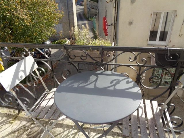 Image No.10-4 Bed House for sale