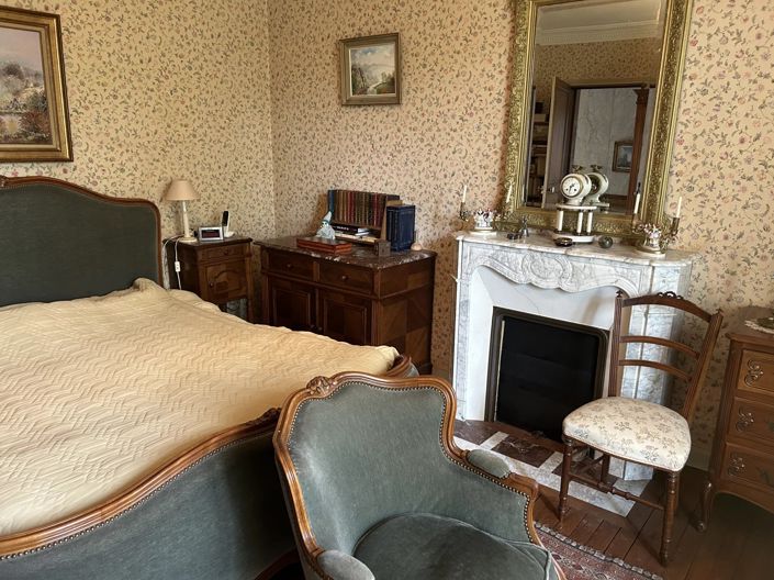 Image No.10-6 Bed House for sale