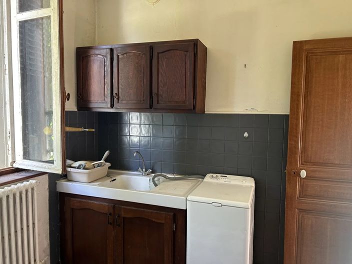 Image No.14-6 Bed House for sale