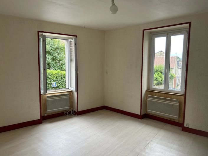 Image No.5-Maison de village de 3 chambres à vendre à Arnac-la-Poste