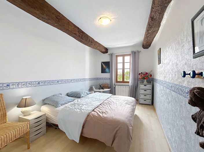 Image No.11-5 Bed House for sale