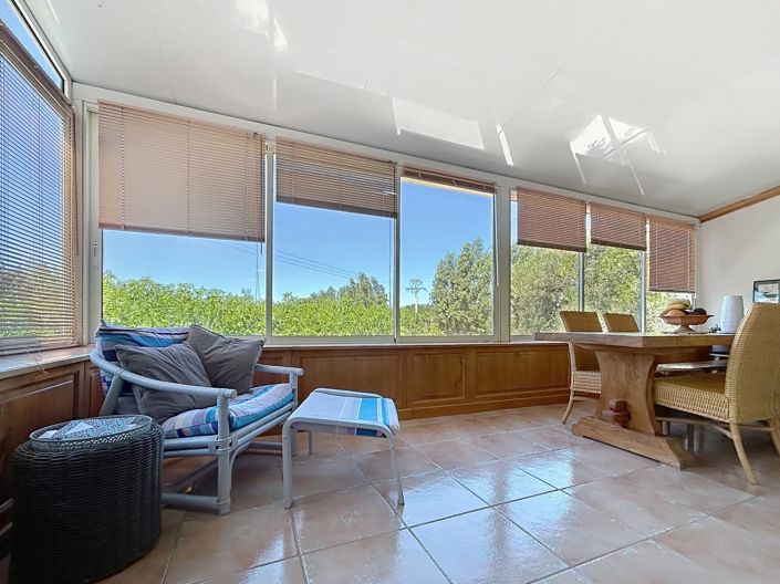 Image No.4-5 Bed House for sale