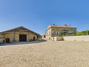 1 - Eymet, House