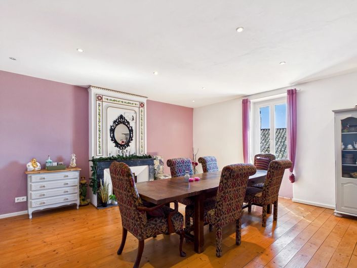 Image No.6-4 Bed House for sale