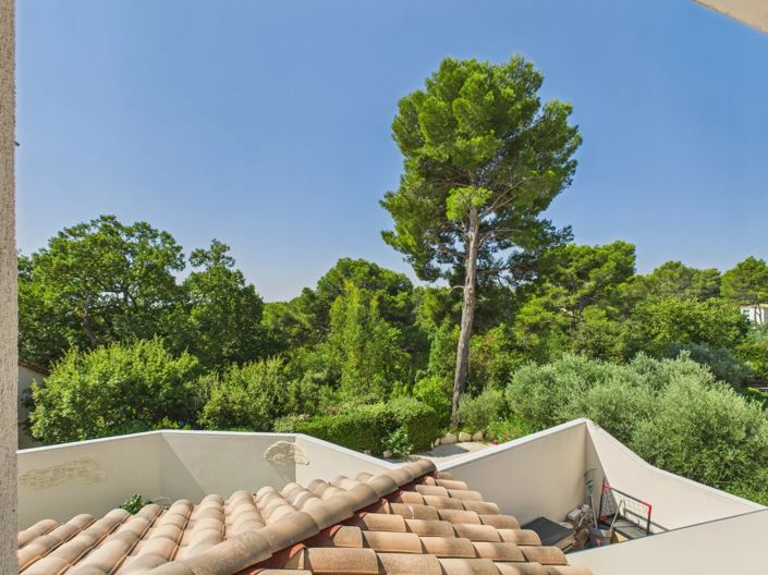 Image No.2-4 Bed Property for sale