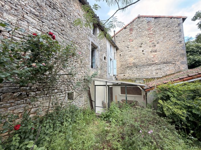 Image No.2-4 Bed House for sale