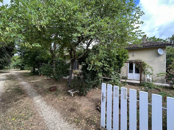 Image No.11-3 Bed Village House for sale