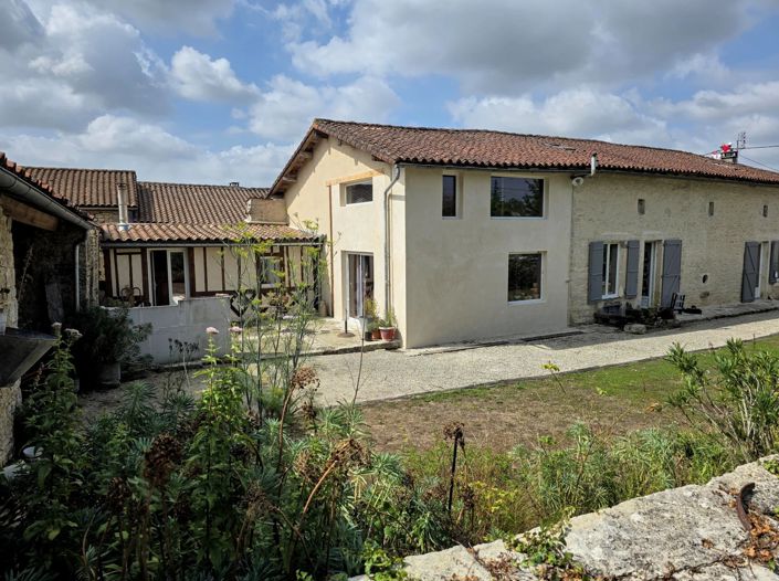 Image No.1-4 Bed House for sale