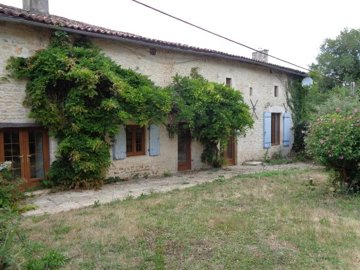 1 - Brux, House