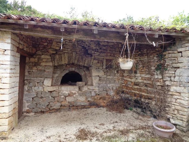 Image No.14-3 Bed House for sale