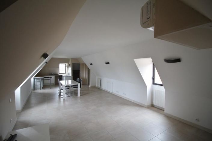 Image No.10-6 Bed House for sale