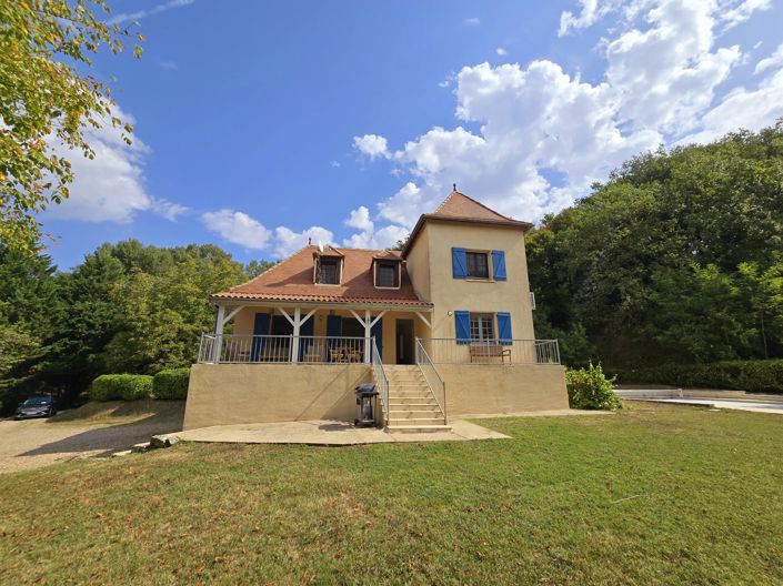 Image No.1-4 Bed Village House for sale