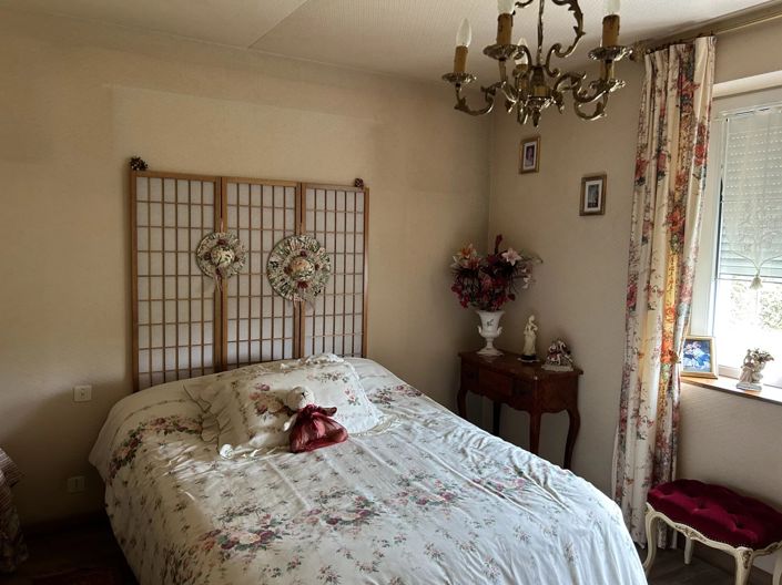 Image No.8-4 Bed House for sale