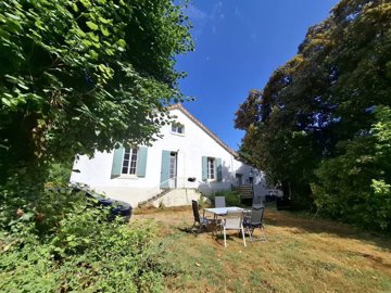 1 - Le Vert, Village House