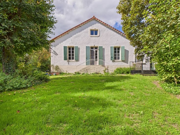 Image No.1-4 Bed Village House for sale