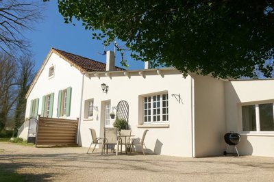1 - Le Vert, Maison de village