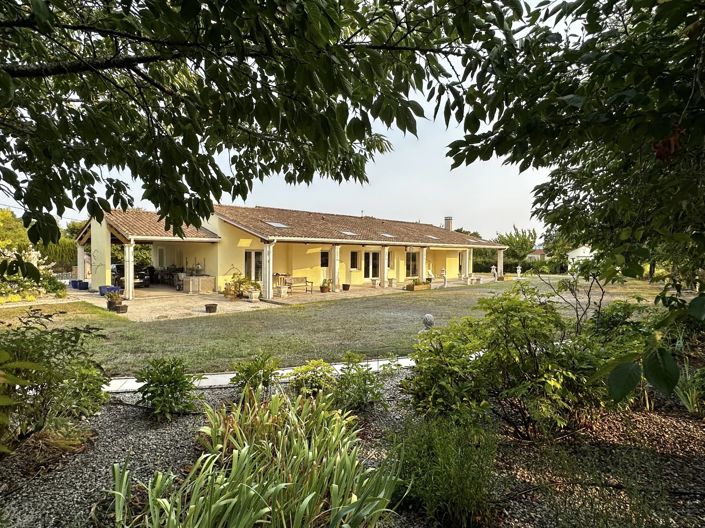 Image No.1-3 Bed House for sale