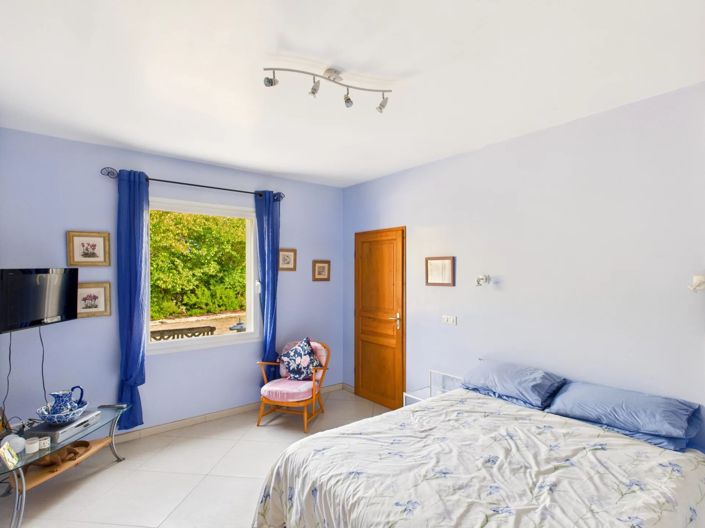 Image No.11-4 Bed House for sale