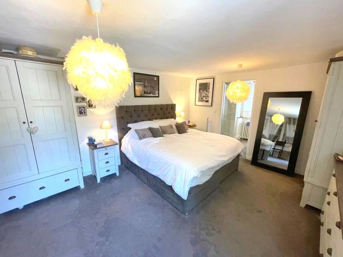 Image No.8-3 Bed House for sale