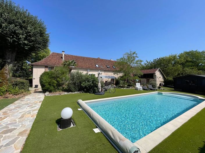 Image No.11-3 Bed House for sale