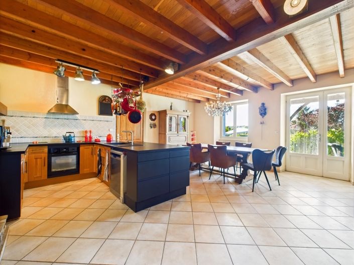 Image No.4-4 Bed House for sale