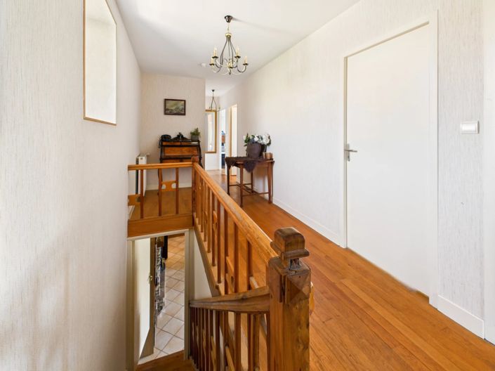 Image No.9-4 Bed House for sale