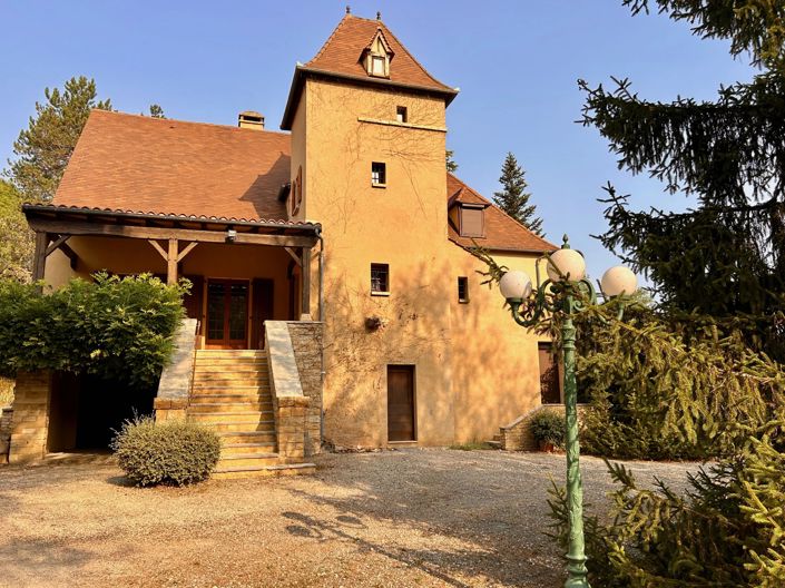Image No.1-6 Bed House for sale