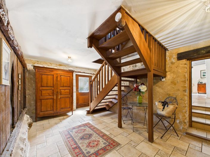 Image No.7-4 Bed House for sale