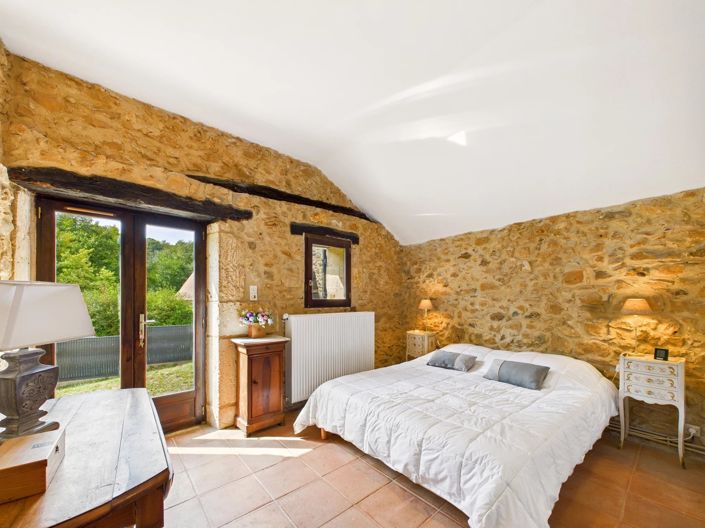 Image No.8-4 Bed House for sale