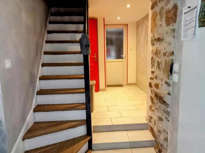 Image No.10-4 Bed House for sale