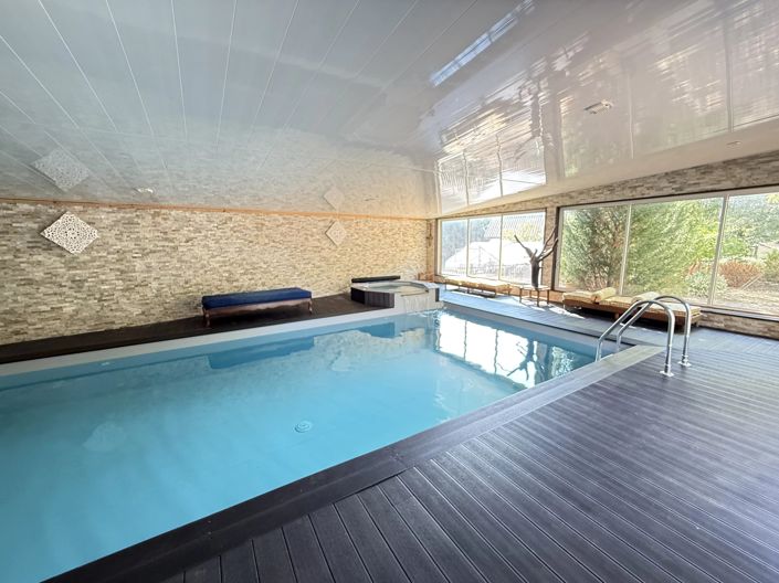 Image No.2-4 Bed House for sale