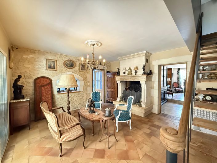 Image No.3-4 Bed House for sale