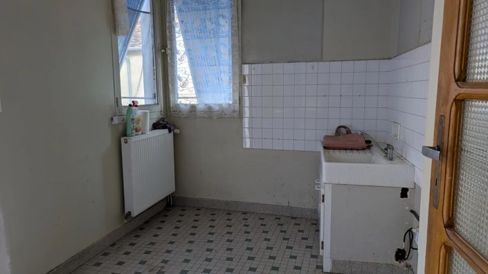 Image No.9-2 Bed House for sale